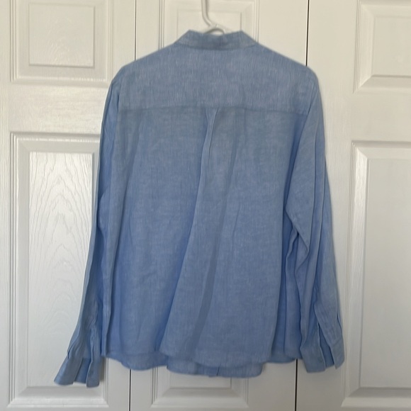 Essentials Collection 100% Linen Button Down - Picture 3 of 3